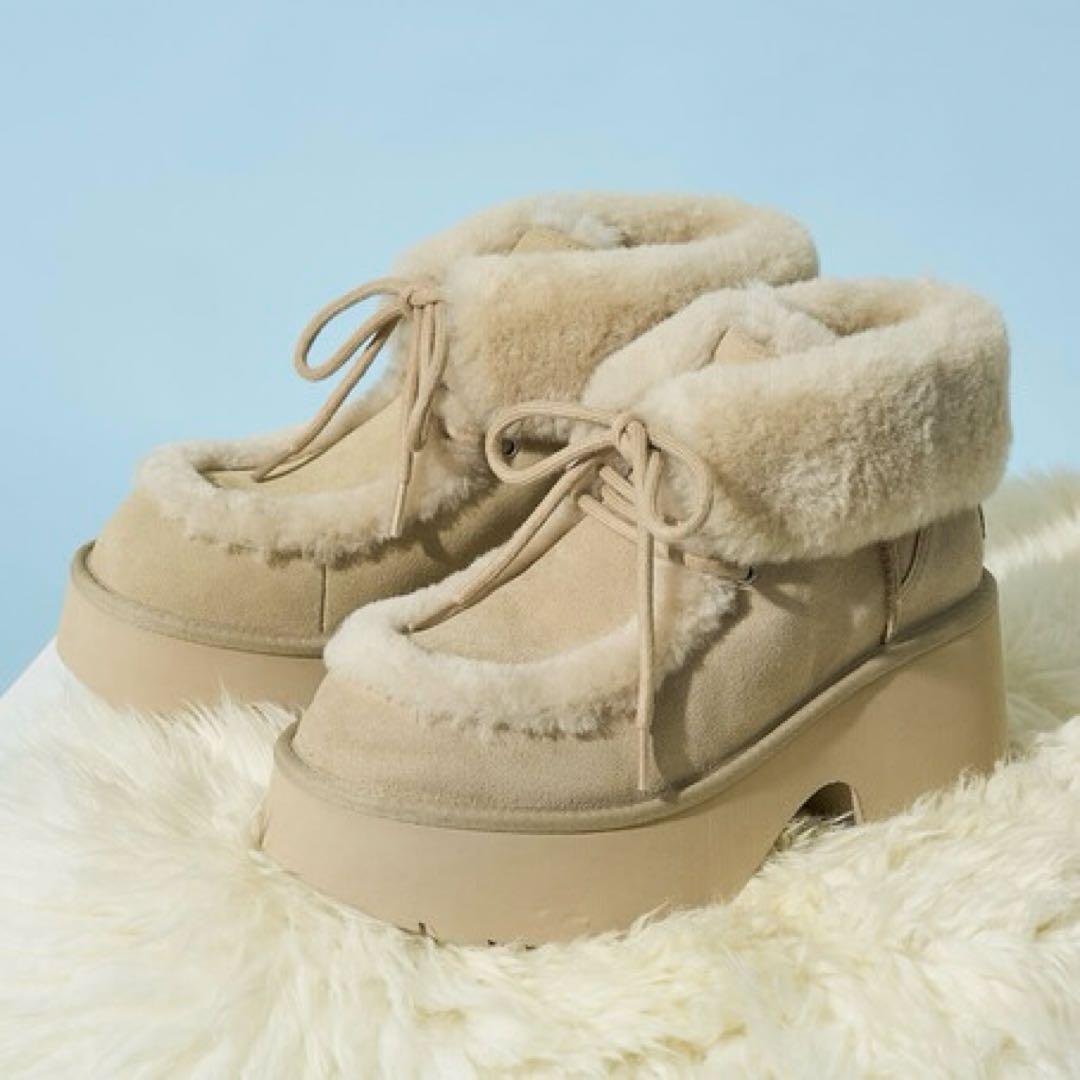 UGG エスミーレースアップ ムートンブーツ マスタードシード 厚底 23cm