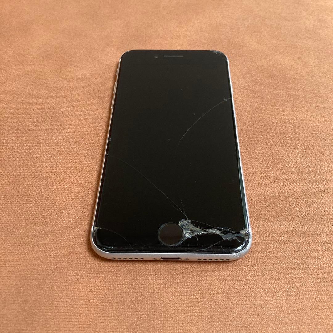 200【早い者勝ち】iPhoneSE2 第2世代 64GB SIMフリー☆