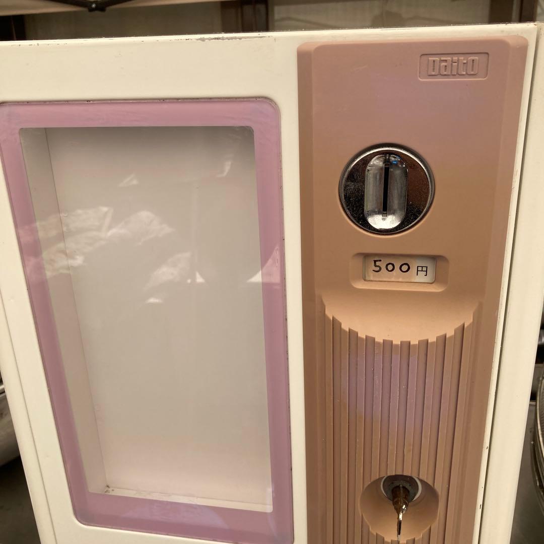 ガチャ機　カードガチャ　手動式自動販売機　ダイト