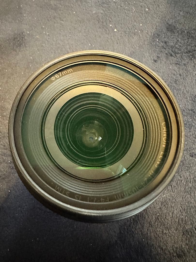 Canon RF 24-105mm F4-7.1 IS STM レンズフード付き