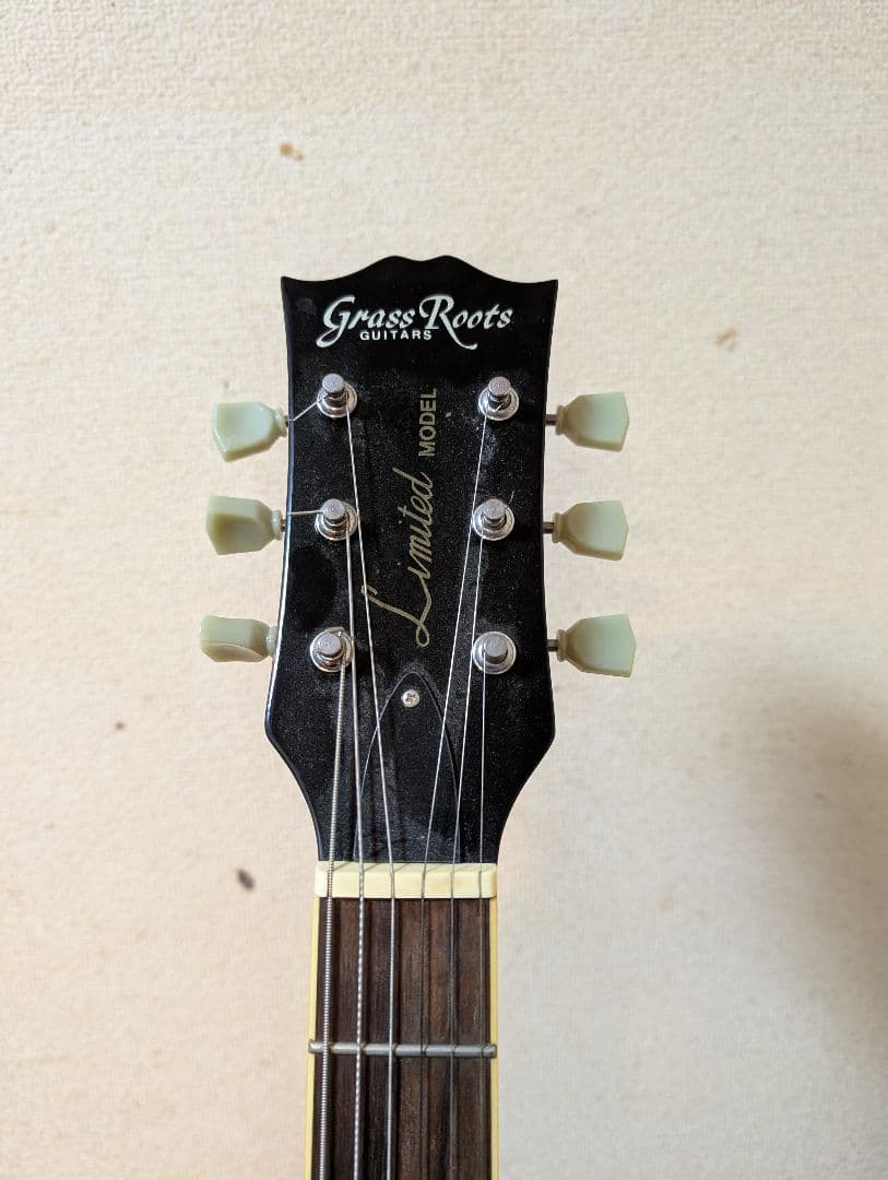 Grass roots　ギター