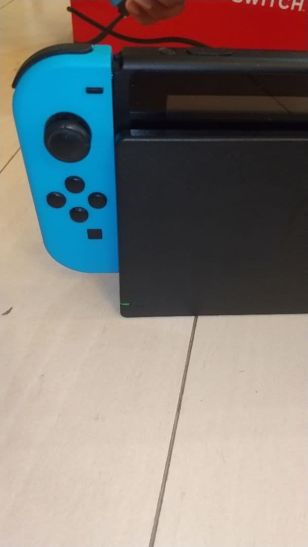 Nintendo Switchセット+Joy-Con充電グリップ1個 通電確認済