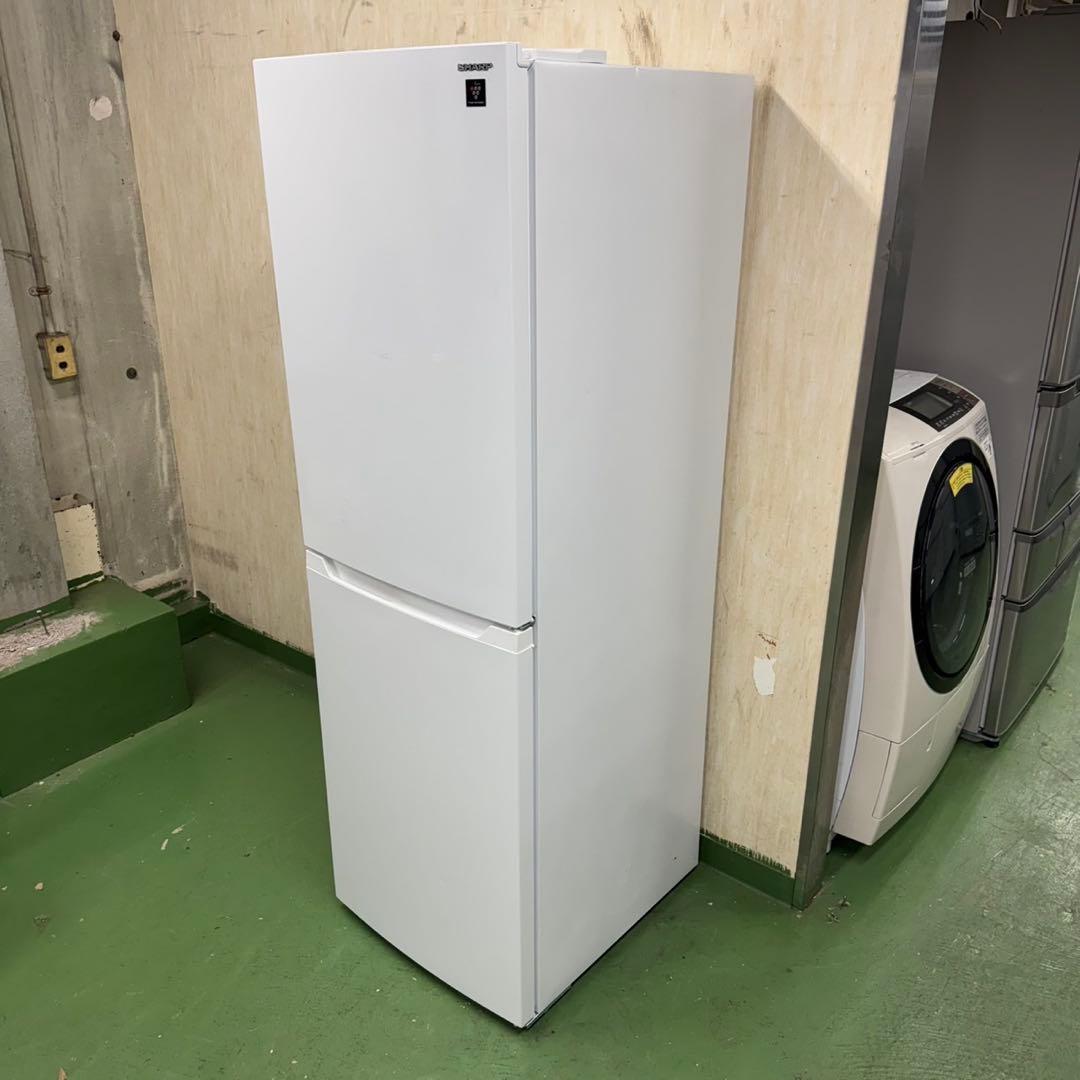 640 SHARP 中型冷蔵庫 200L〜300L 小型 一人暮らし 右開き