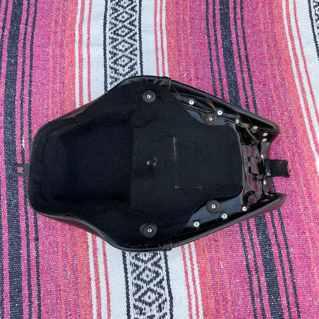 ハーレー　スポーツスター用　ラペラ　ソロシート