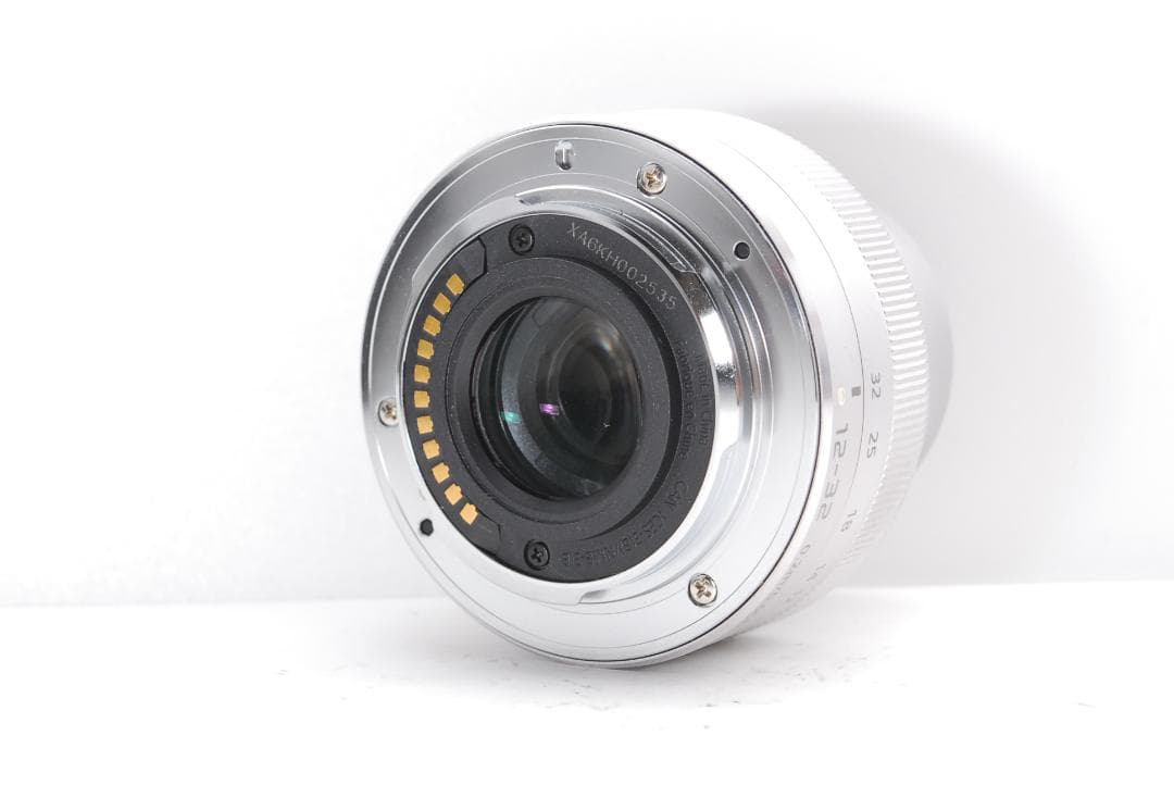 LUMIX DMC-GF7　WiFi搭載　スマホ転送　バリアングル液晶　自撮り