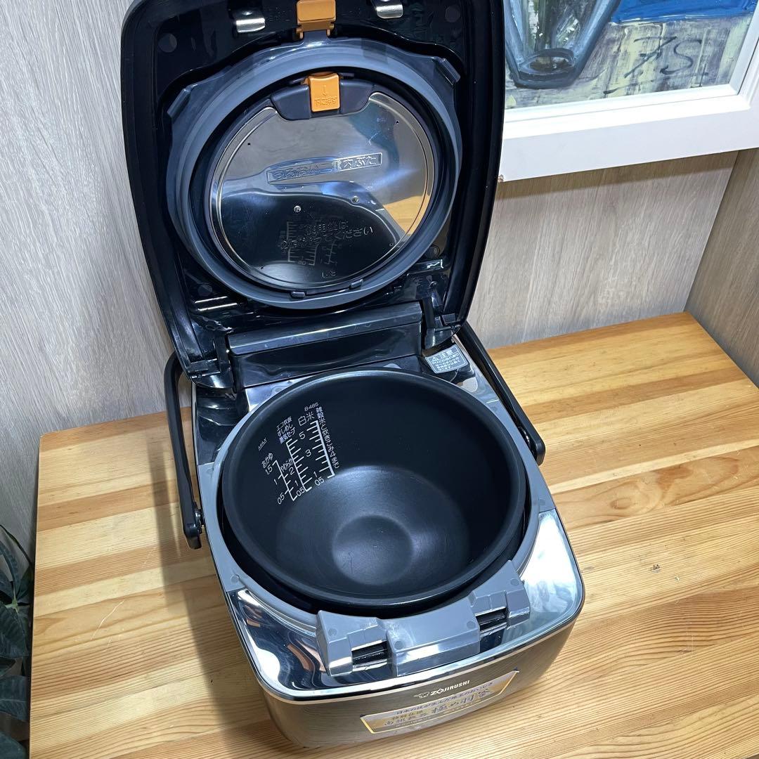 ZOJIRUSHI 圧力IH炊飯ジャー 5.5合NW-AS10 2016年