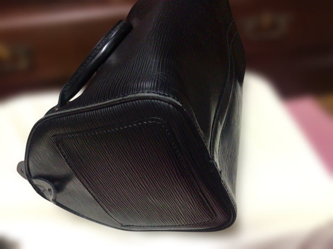 ルイヴィトン　エピレザー 黒 ハンドバッグ