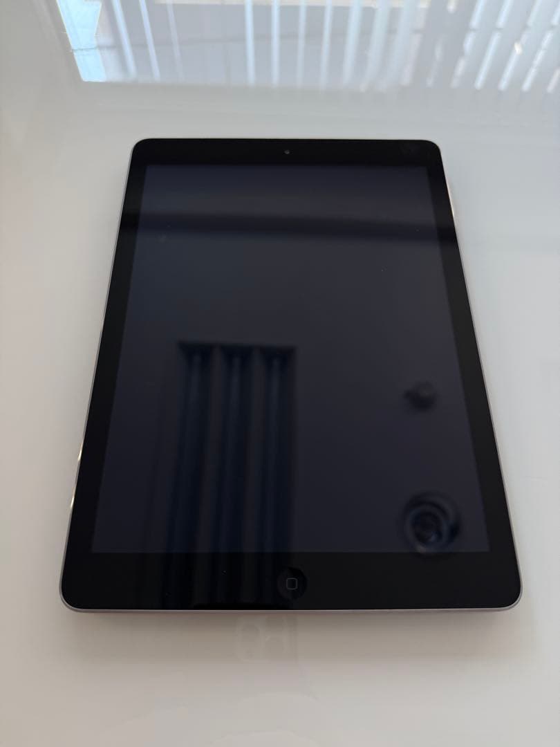 iPad本体 Apple iPad Air 64GB MD793JA/A