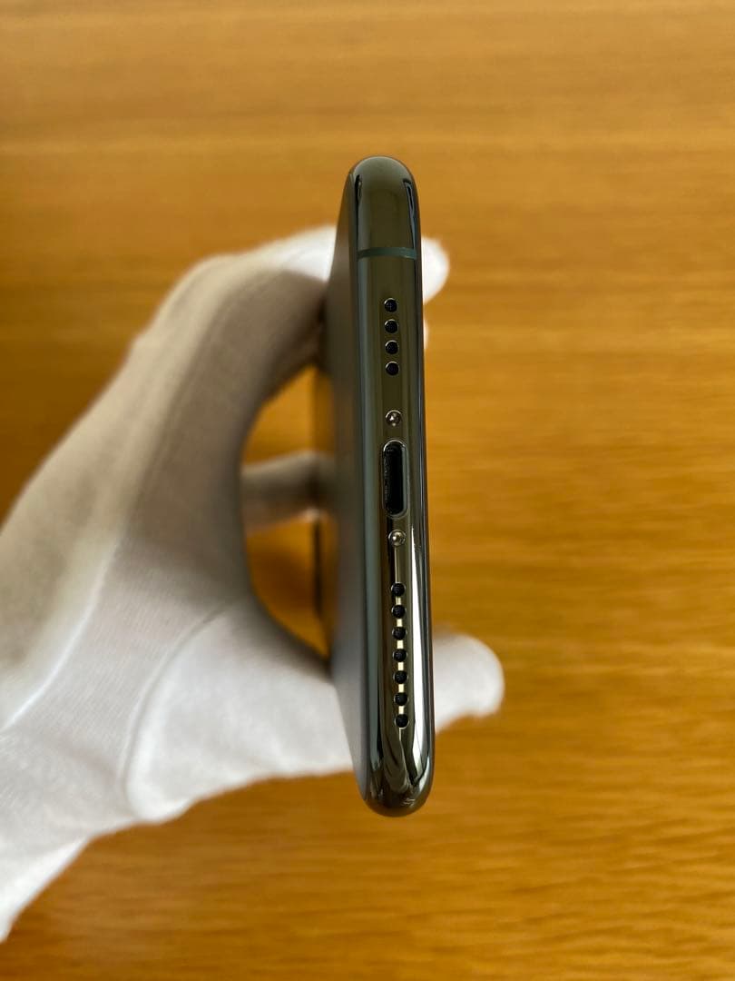 iPhone 11 Pro Max 新品ケース付　iPhone本体　電池100%