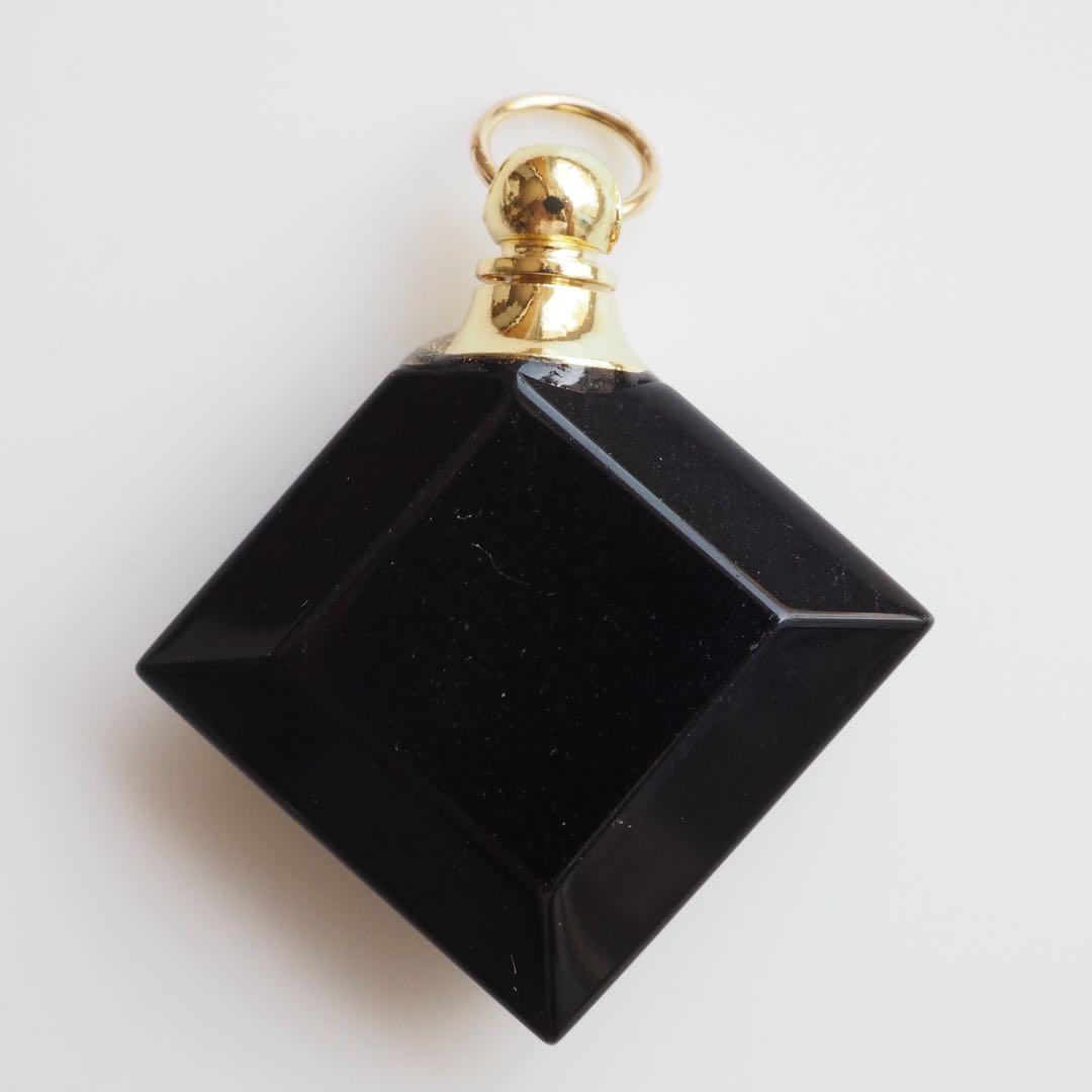 【Noel】宝石質カーネリアンのバタフライピアス