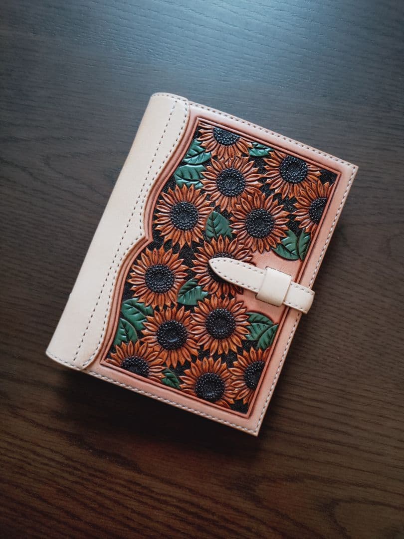 システム手帳　向日葵　バイブルサイズ　本革　カービング