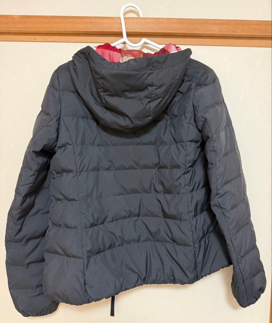 ブルーレーベルクレストブリッジ　リバーシブルダウンジャケット