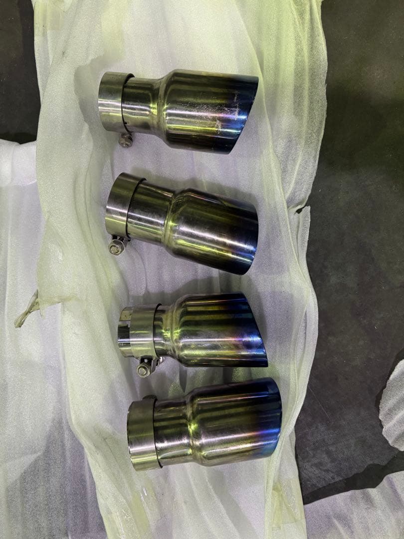 チタンマフラー　bmwM4 f82