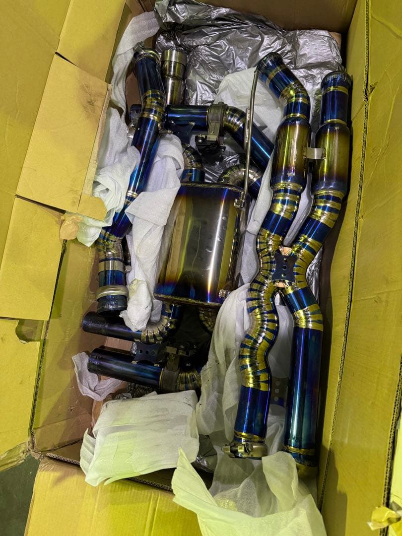 チタンマフラー　bmwM4 f82