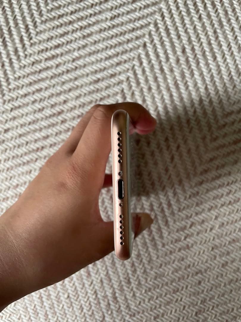 iPhone 8 ゴールド 64 GB その他