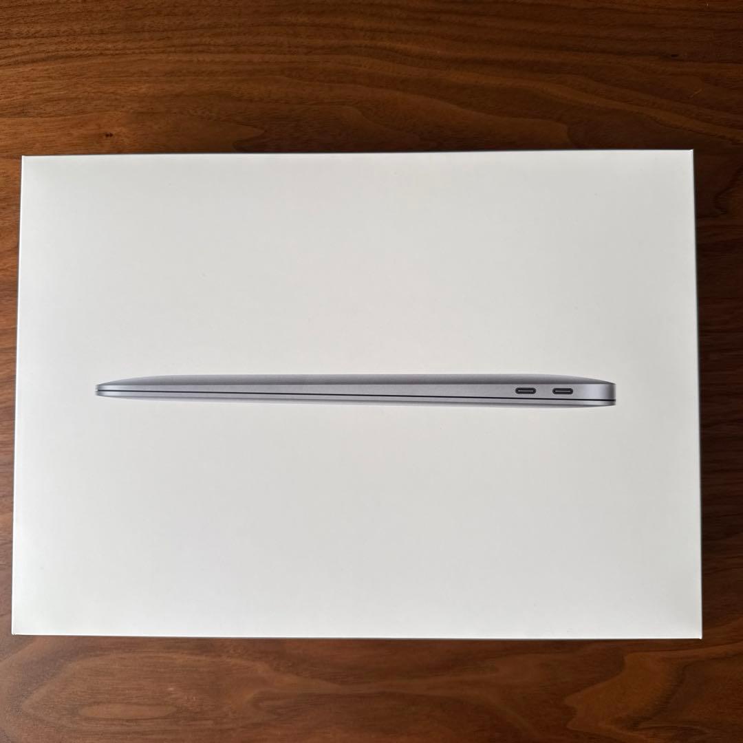 【美品】MacBook Air（M1）　スペースグレイ