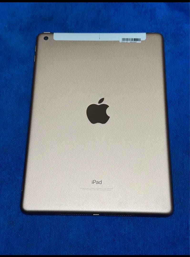 iPad 第6世代 SIMフリー ゴールド