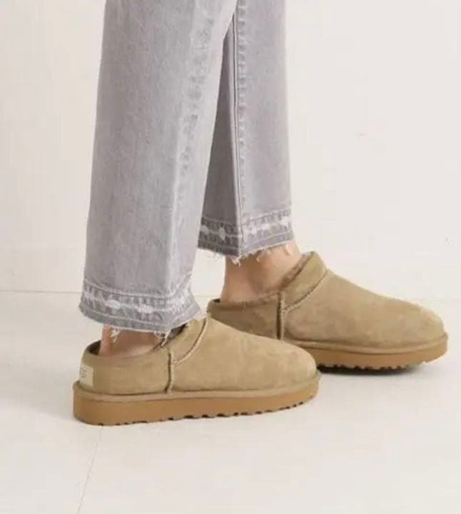 UGG CLASSIC SLIPPERフレームワーク23cmベージュ
