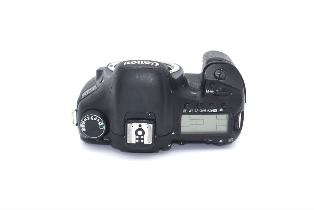 APS-C一眼レフカメラの最上位機種♪Canon 7D ボディ♪