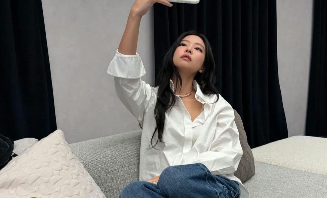 CHANEL デニムジーンズ　新品未使用　今週いっぱい迄！ジェニー愛用