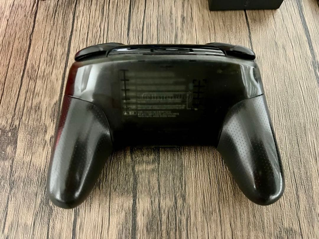 Nintendo Switch 純正プロコントローラー付き