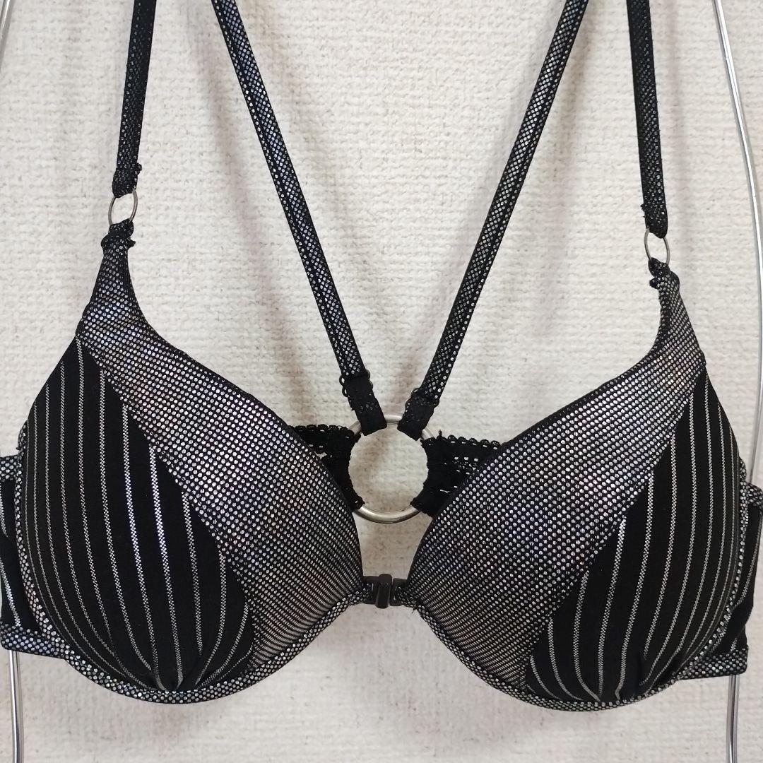 d.i.a.　見せブラ　☆シルバーストライプ☆ホログラム☆フロントホック