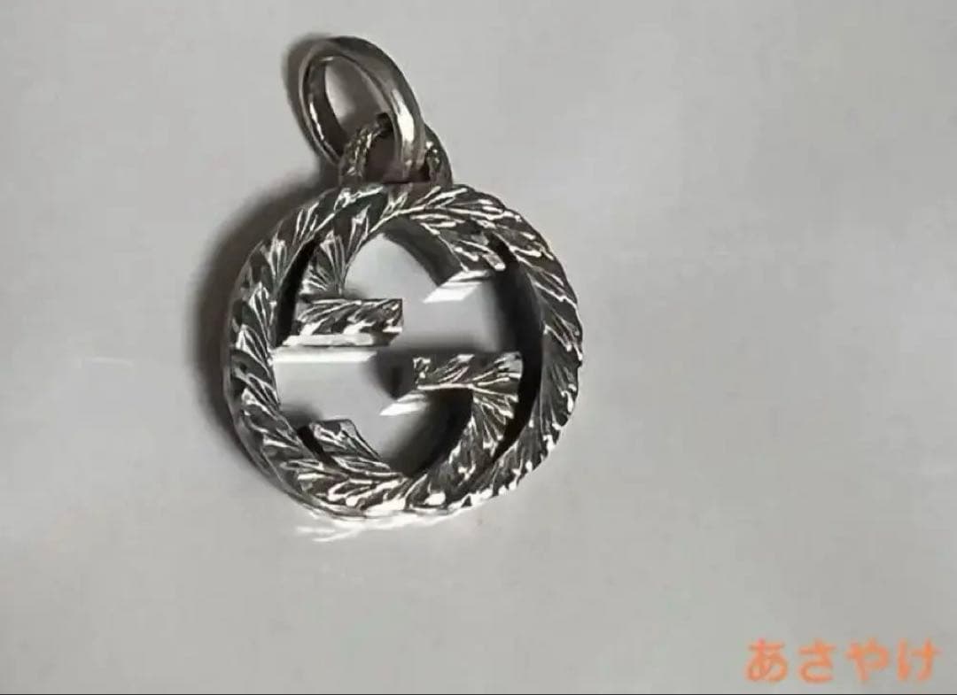 GUCCIネックレス　インターロッキングGシルバー(刻印あり)