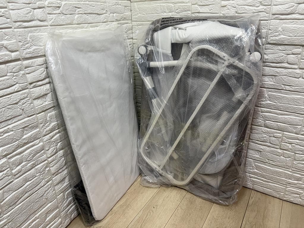 ラ*ー様 未使用 ベビーベッド 折りたたみ 高さ調整 ベッドサイド 添い寝