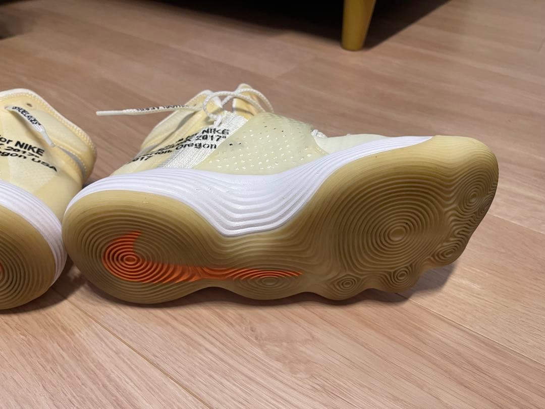 ろん　NIKEハイパーダンク×オフホワイト