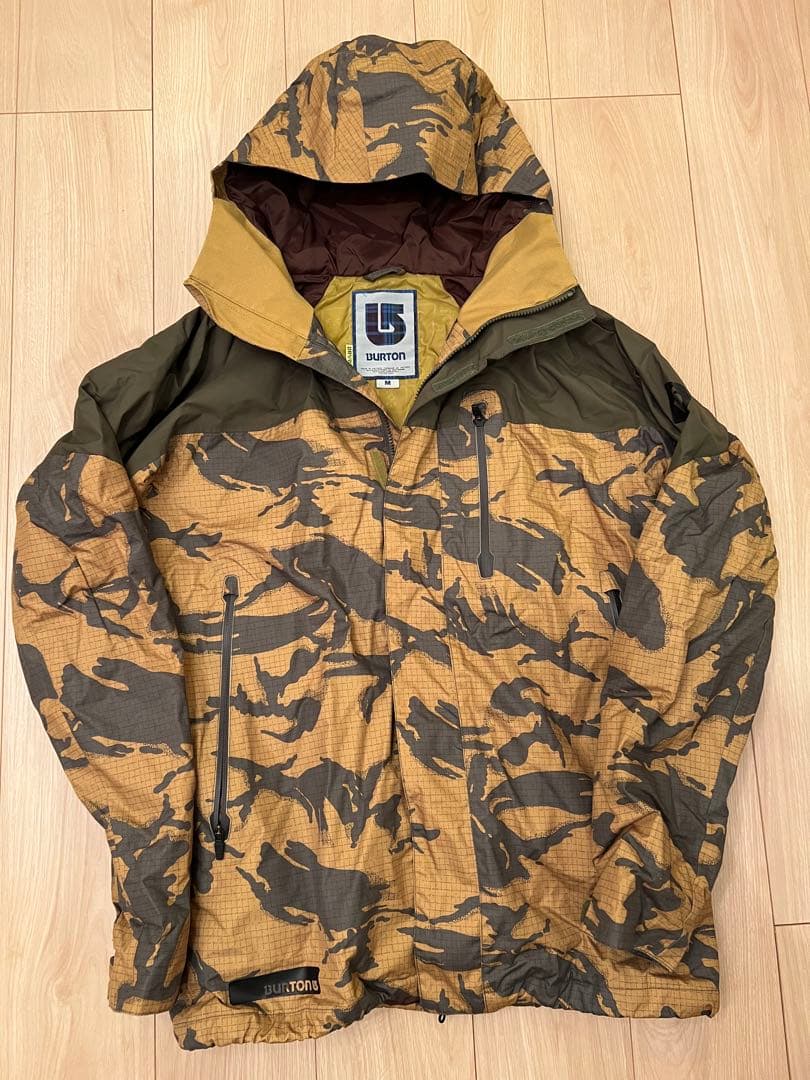 美品　BURTON スノーボードウェア Mサイズ カモフラージュ