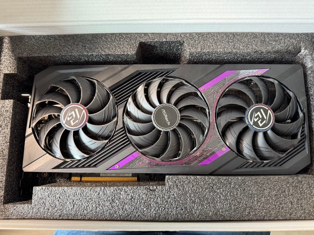 グラフィックボード・グラボ・ビデオカード Asrock RX 7800 XT Phantom Gaming 16GB OC