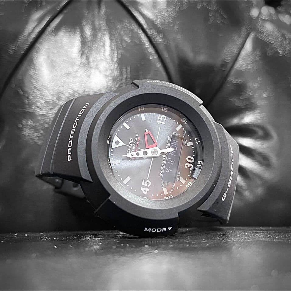 [美品] Gショック 電波ソーラー腕時計 AWG-M520-1AJF