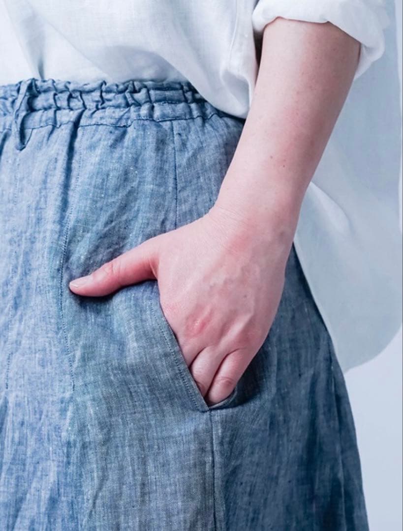 赤*犬様 ★オークション中★wafu.リネンシャンブレー 袴パンツ