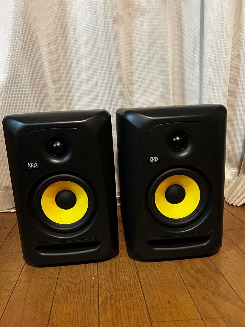 スピーカー・ウーファー KRK Classic 5