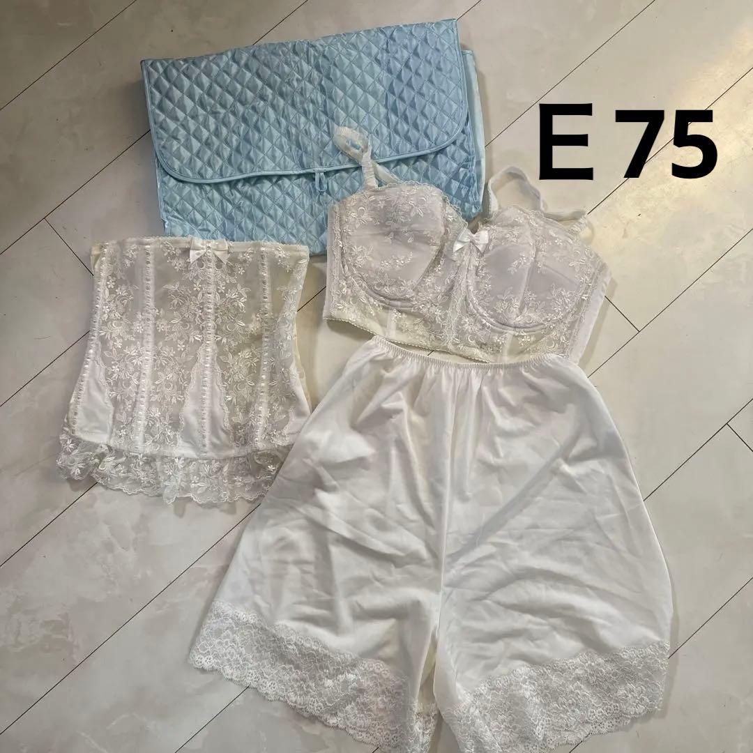 セモアブライダルインナー ブラジャーE75 ニッパー70 ワコールショーツM