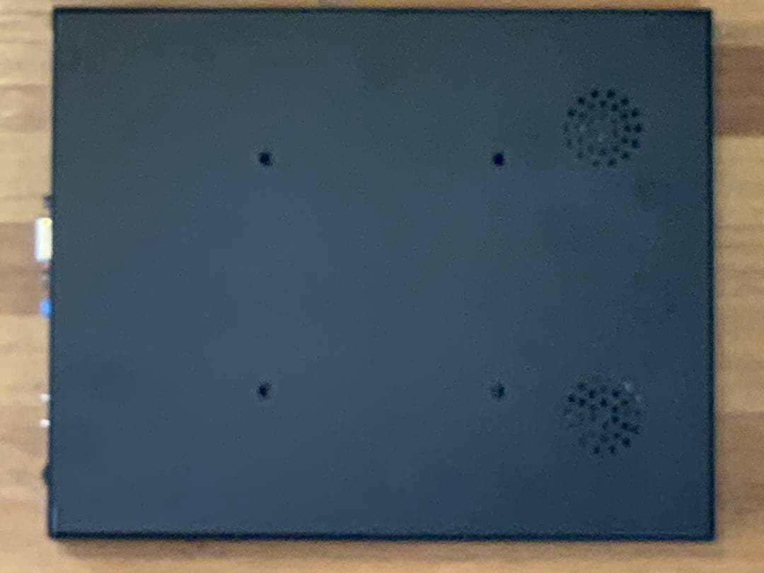 週末特価　15kHz,24kHz,31kHz 4:3表示 9.7インチ 液晶