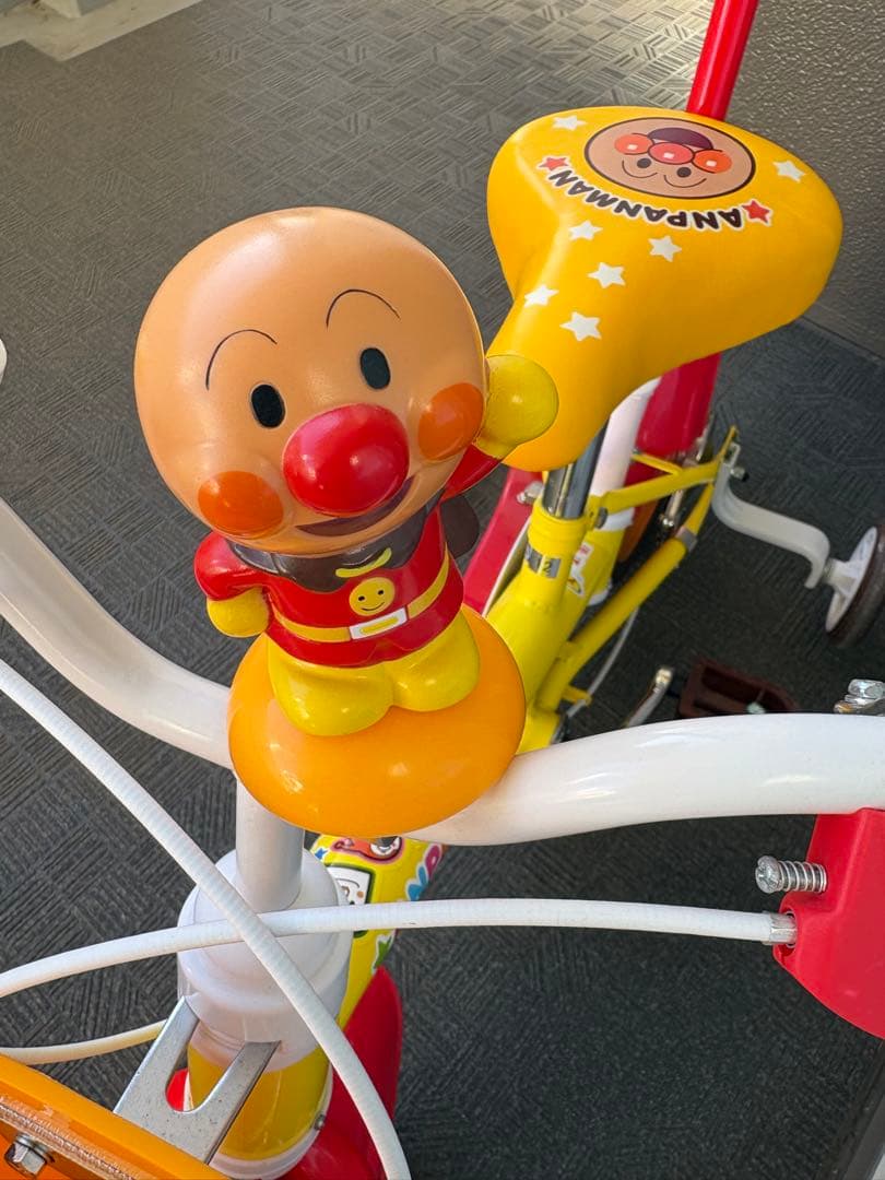 アンパンマン　幼児用自転車　12インチ