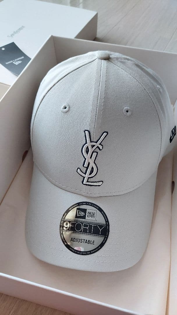 新品未使用SAINTLAURENT◆イブサンローランcap◆正規購入品