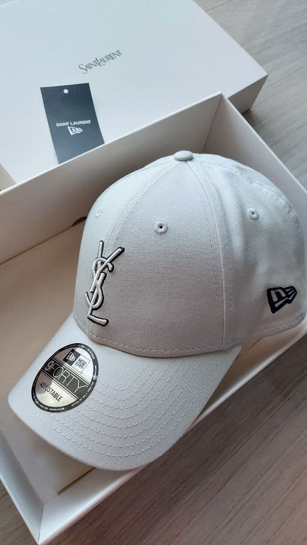 新品未使用SAINTLAURENT◆イブサンローランcap◆正規購入品