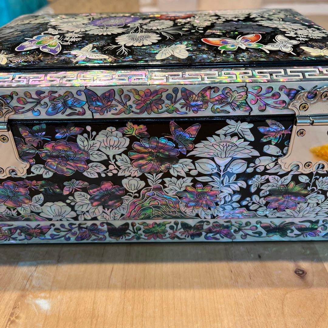 螺鈿宝石箱