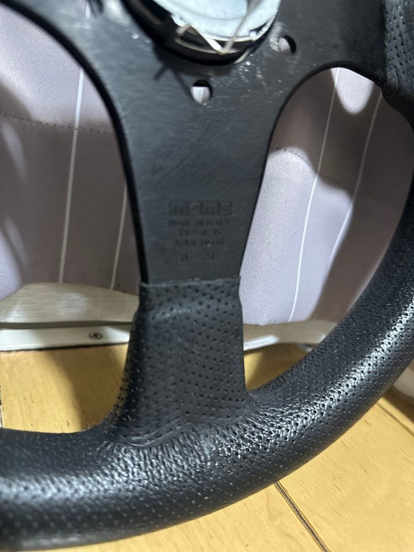 momo ステアリングホイール ND ブラック