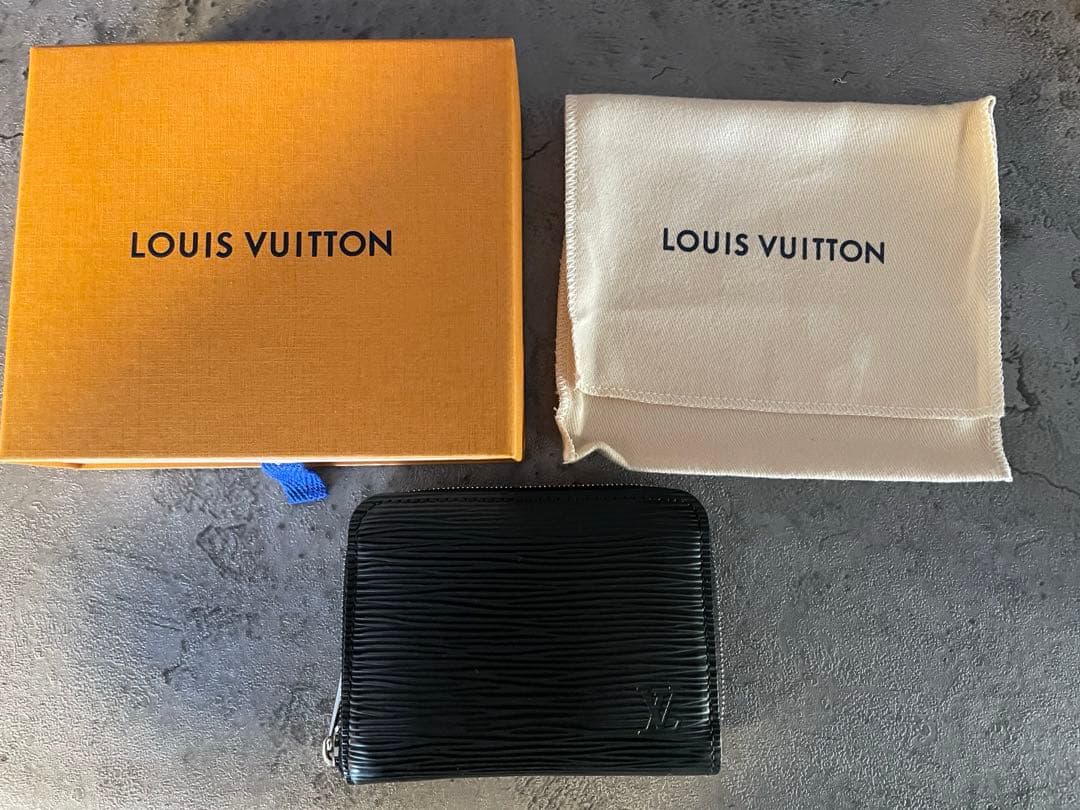 LOUIS VITTON M60152 ジッピーパース　エピ