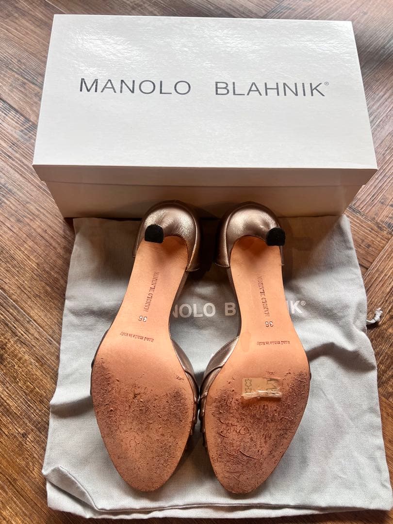 MANOLO BLAHNIK SEDARABY 36 ピンクゴールドパンプス