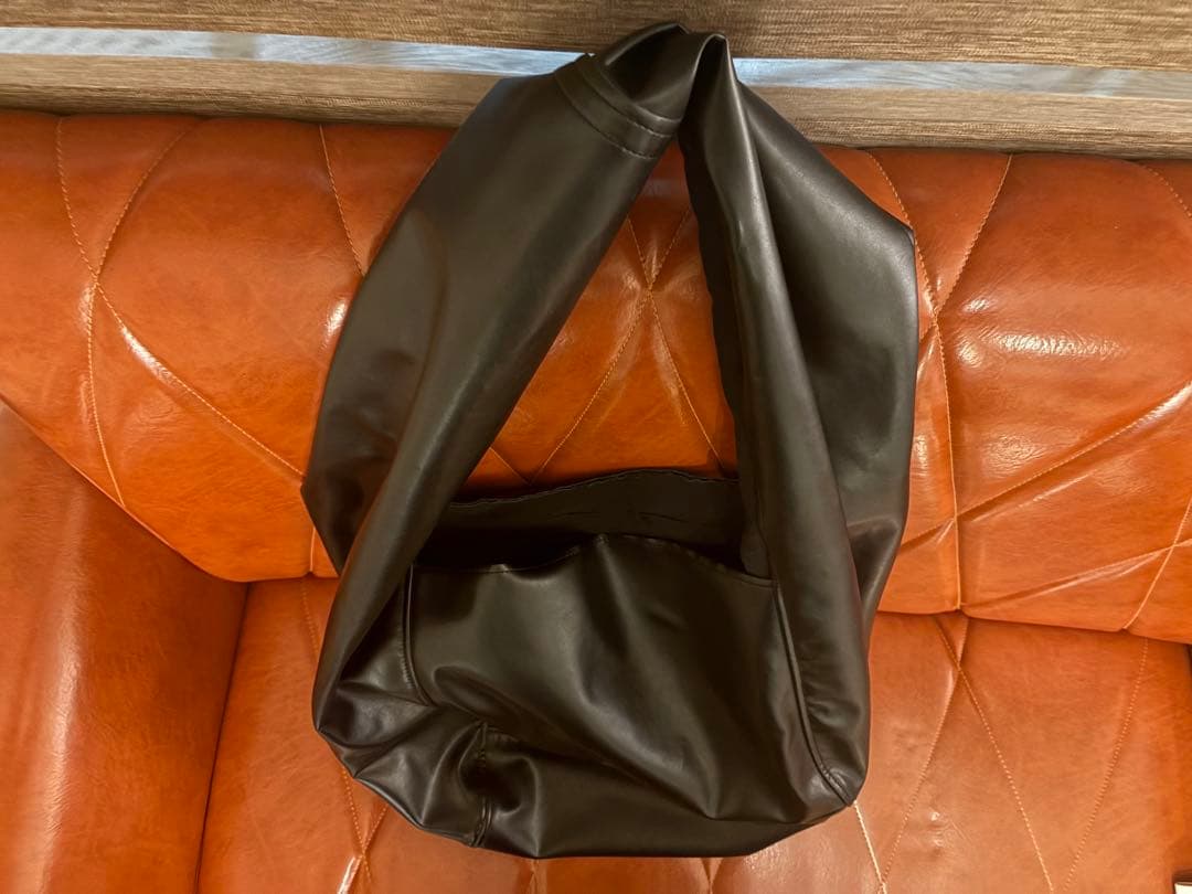 COMME des GARCONS コムデギャルソン レザーショルダーバッグ