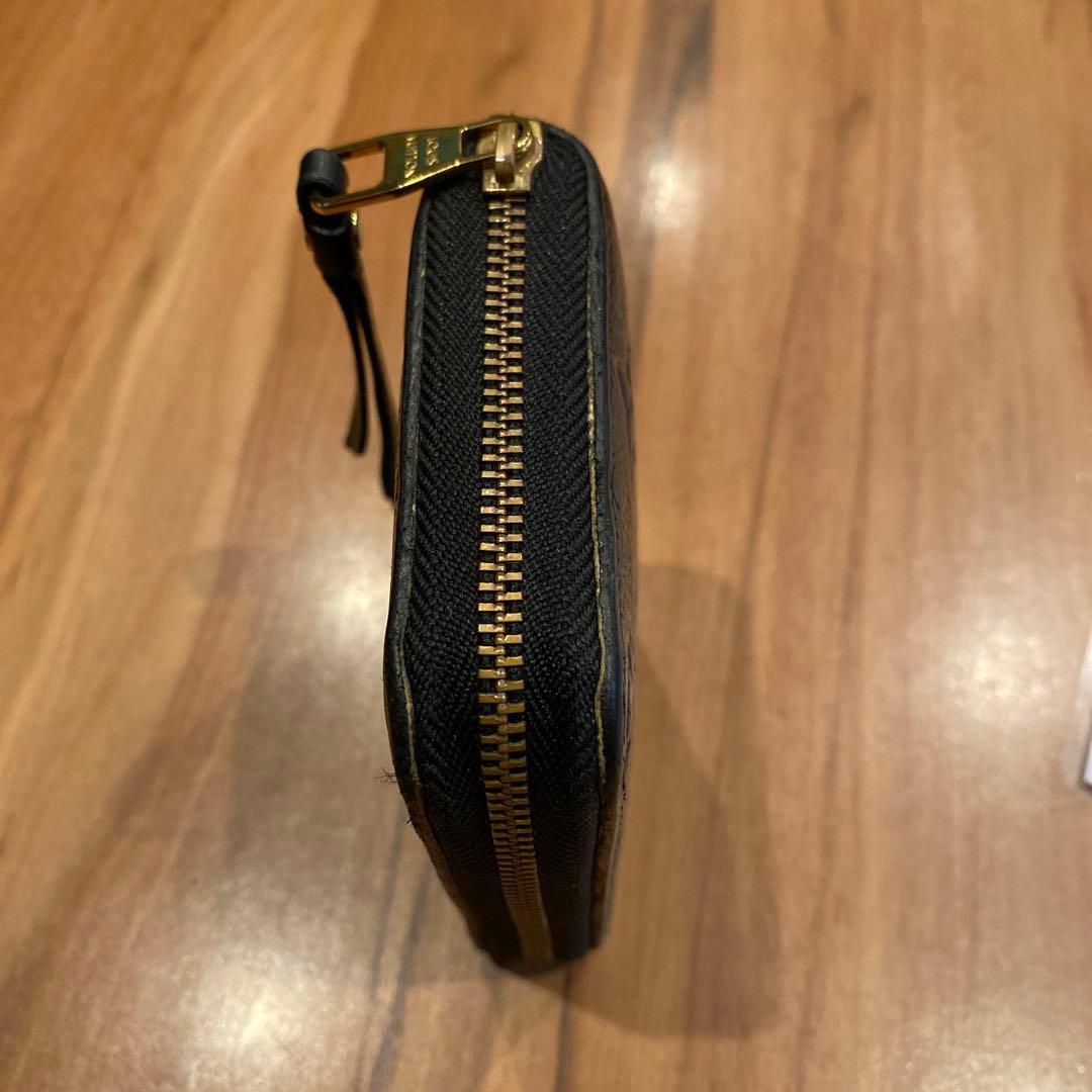 Louis Vuitton 黒レザーケース