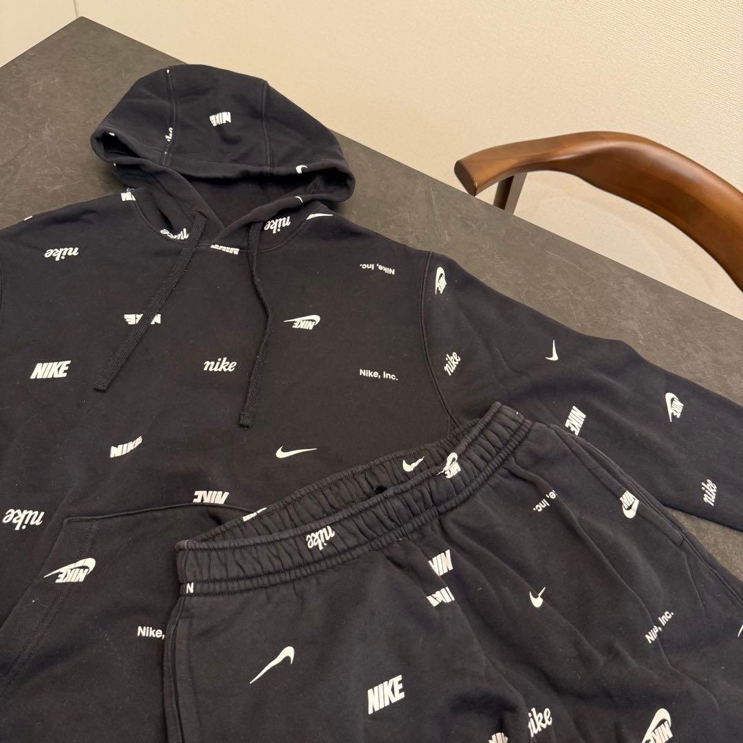 NIKE ロゴプリント 裏起毛スウェットパーカー＆パンツ 黒