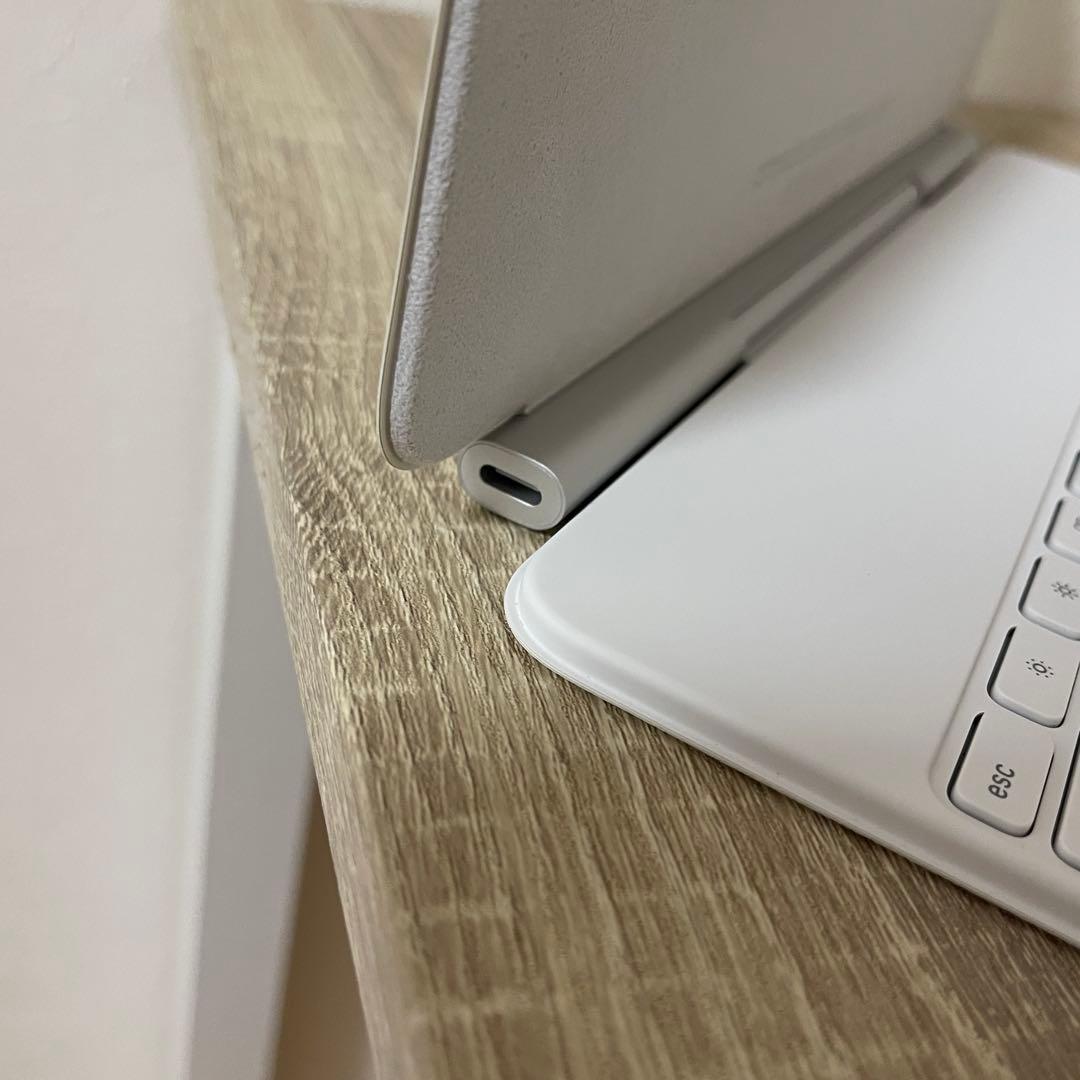 【超美品】iPad Magic Keyboard 日本語 ホワイト！