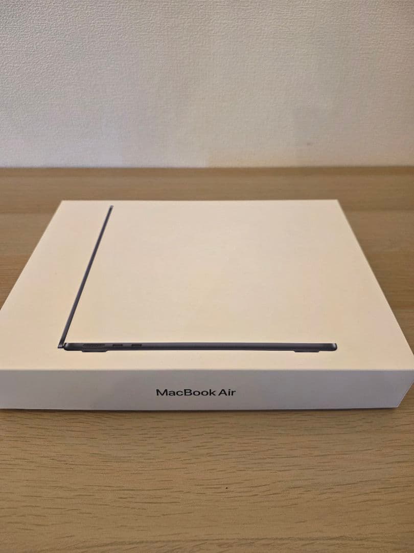 Apple MacBook Air 13.6-inch (M2) メモリ16GB