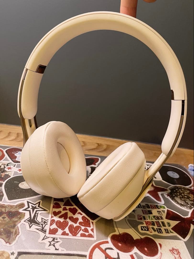 【ほぼ新品】 国内正規品・販売終了品 Beats Solo Pro ホワイト