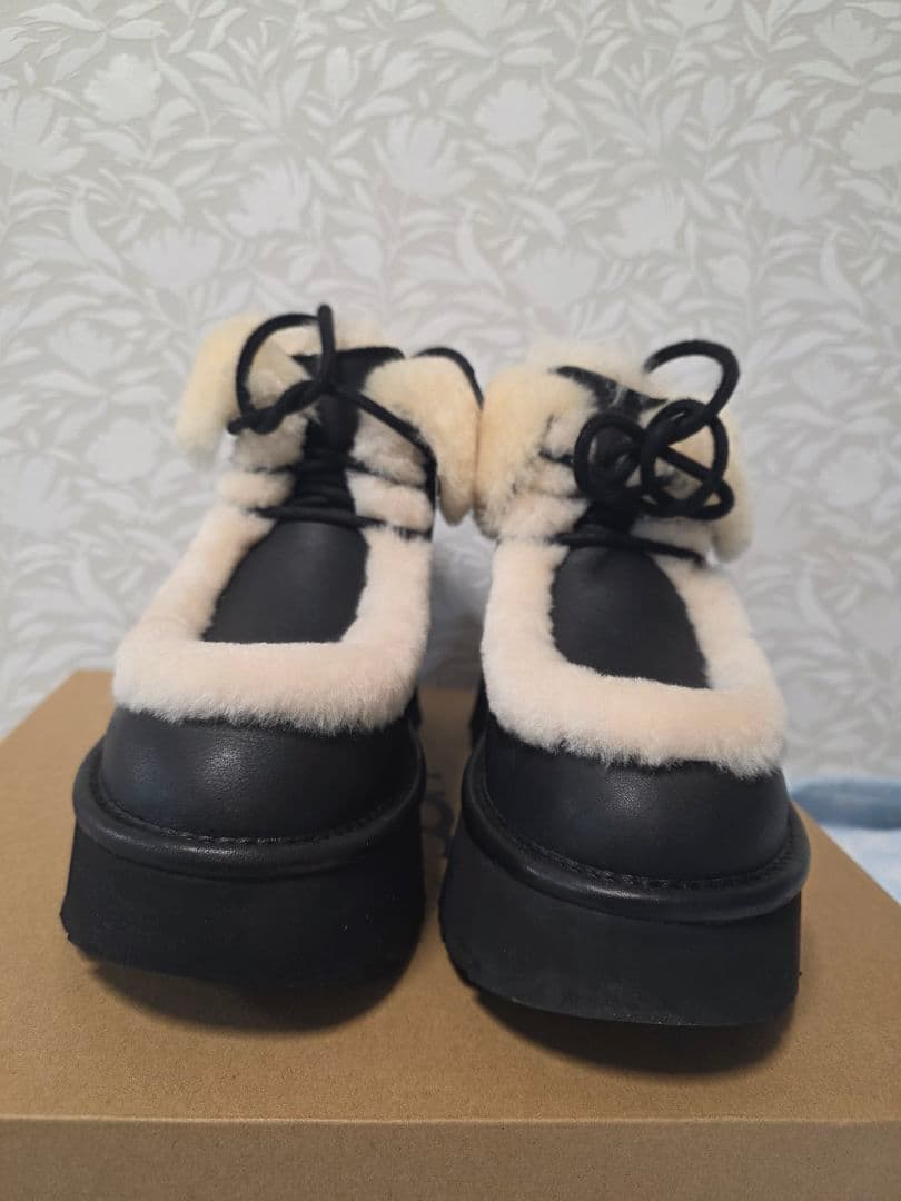 靴 UGG W Esme 26/40